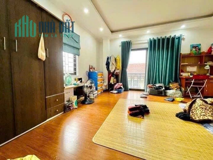 6 TẦNG- LÔ GÓC- THOÁNG - NỘI THẤT LUNG LINH-  ĐƯỜNG NGUYỄN VĂN LINH - LONG BIÊN- GIÁ NHỈNH 3 TỶ!