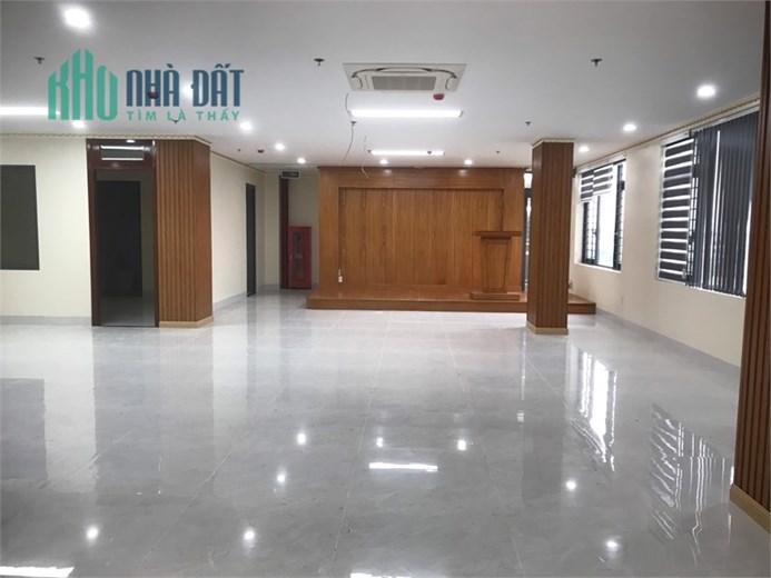 Cho thuê mặt bằng tòa nhà kdc chí linh, tpvt 200m2/sàn nhà kính