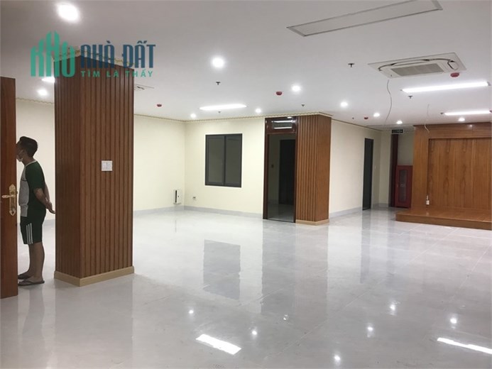 Cho thuê mặt bằng tòa nhà kdc chí linh, tpvt 200m2/sàn nhà kính