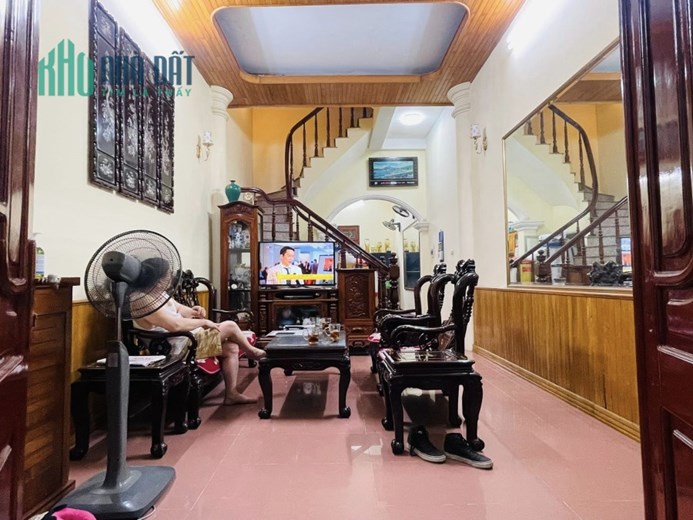 Ô TÔ – 2 THOÁNG! BÁN NHÀ VƯƠNG THỪA VŨ – TX, 45.3M2*4T,MT 4.5M, GIÁ 5.85 TỶ CÓ TL.