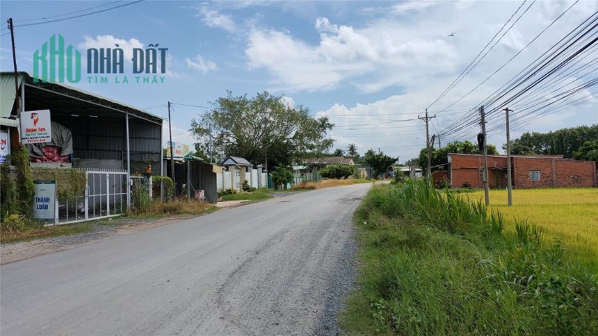 Đất mặt tiền kinh doanh tặng kèm khu vườn cây ăn trái tươi mát