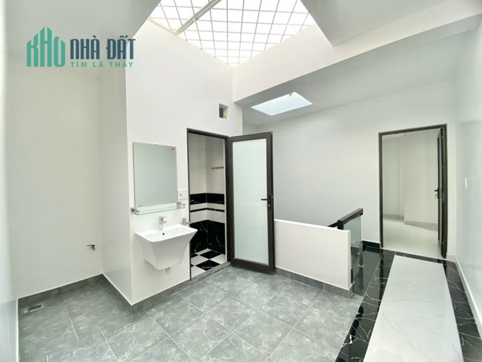 Bán nhà xây mới tinh Miếu Hai Xã, ngõ nông, diện tích 44m 3 tầng GIÁ 2.75 tỉ