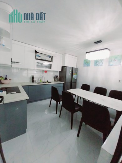 Bán nhà phố Ngô Gia Tự, 61m 3.5 tầng ngõ ô.tô GIÁ 4.7 tỉ gần Cầu Rào