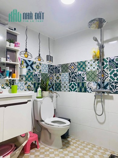 Chính Chủ cần bán gấp! Phố Khương Đình, diện tích 39.7m2; xây 5 tầng; mặt tiền 4m5; giá 4tỷ1!