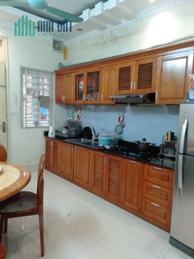 BÁN NHÀ THỤY KHUÊ TÂY HỒ 39M2 x 5T NGÕ RỘNG THẲNG GẦN PHỐ GIÁ 4,85 TỶ SỔ VUÔNG ĐẸP