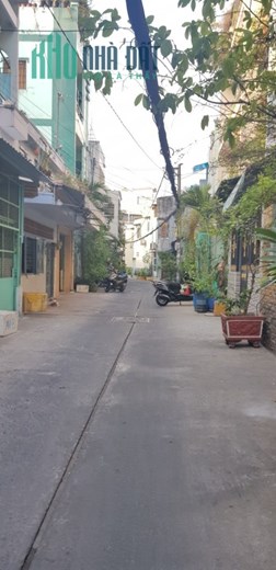 Bán gấp nhà 2 tầng BTCT HXH Phú Thọ Quận 11 50m2 chỉ nhỉnh 7.99 tỷ thương lượng.