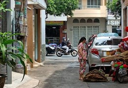 Bán Nhà Đường Lê Hồng Phong -Hùng Vương Quận 10, 40m2, 3 Tầng. Hẻm xe tải