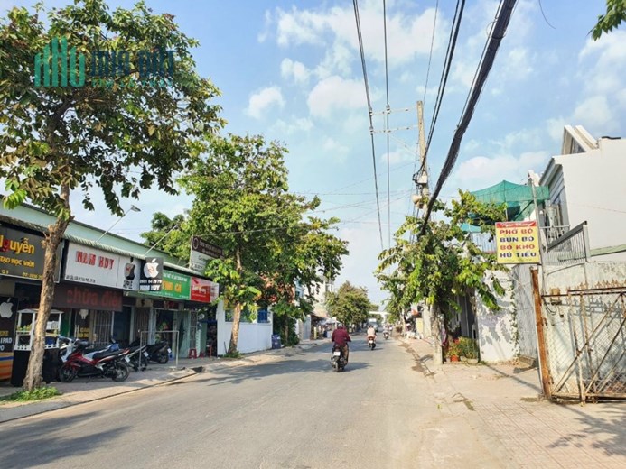 Nhà mặt tiền đường cầu xây diện tích 138m, vị trí đẹp giá tốt