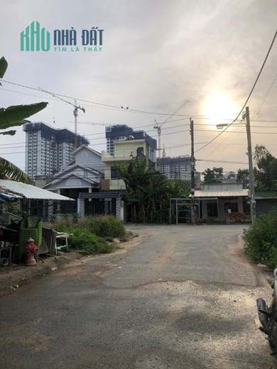 Chính chủ cần bán nhanh Đất cách cổng chính Vinhome GrandPark. Phường Long Bình Q9 100m