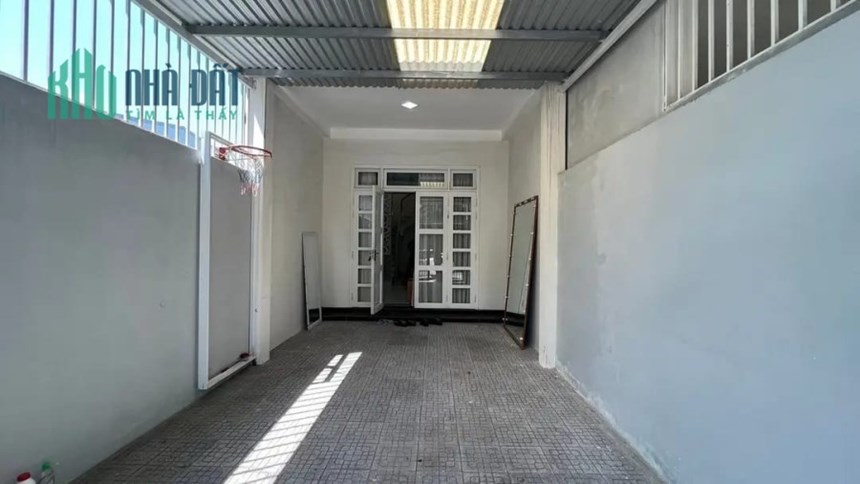 Cho thuê nhà MT siêu rẻ tại Tam Thai TP Huế 124m2 (2 tầng 3PN) chỉ 6tr. Lh:0934935410