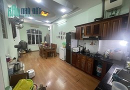 Bán nhà mặt phố Trần Quang Diệu, 40m2 x 5 tầng. LH: Địa Thủy Sư Trần Thọ 0906299843