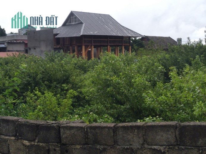BÁN HẠ 1300m2 ĐẤT TẠI CHỜ LỒNG -TT NÔNG TRƯỜNG MỘC CHÂU