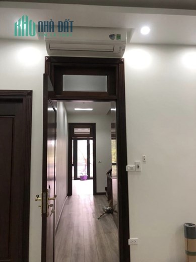 CHO THUÊ MẶT SÀN 100M2 TỨ HIỆP GIÁ 8 TRIỆU/THÁNG.
KINH DOANH SẦM UẤT, có cho thuê cả tầng 2 là 15