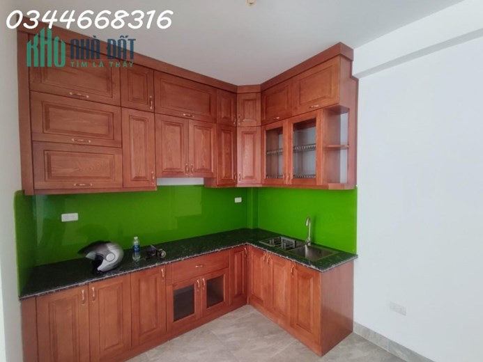 Bán nhà Thanh Am, Long Biên 35m2 xây 5 tầng, cách 30m ra đường ô tô tránh. Giá nhỉnh 3 tỷ