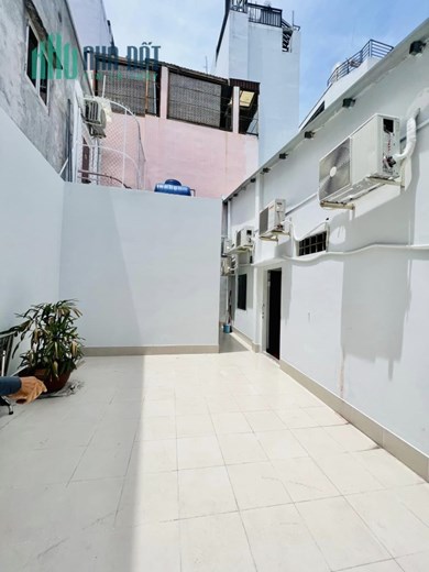 BÁN NHÀ C4-DT VÀ NGANG KHỦNG HIẾM-DÒNG TIỀN 20TR/THÁNG - GIÁ 16.5 TỶ TL