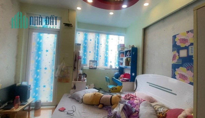 -	Bán nhà Hẻm xe hơi Khuông Việt Tân Phú 4 tầng 77m2 chỉ 6.5 tỷ.