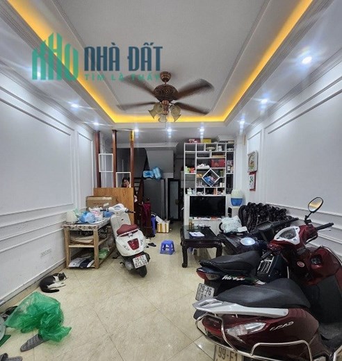 NHÀ ĐẸP PHẠM VĂN ĐỒNG – MẶT TIỀN LÝ TƯỞNG – GẦN PHỐ, GẦN Ô TÔ – NGÕ THÔNG THOÁNG – 6T x 35m2, NHỈNH
