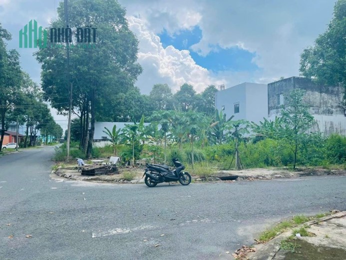 ĐẤT ĐẸP - GIÁ TỐT - Cần Bán Lô Đất Vị Trí Đẹp Tại Phường 5, TP Tân An, Long An