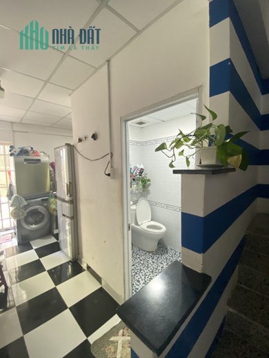 Bán nhà MT Chu Văn An, đối diện HV Cán Bộ. DT gần 50m2, chưa qua đầu tư