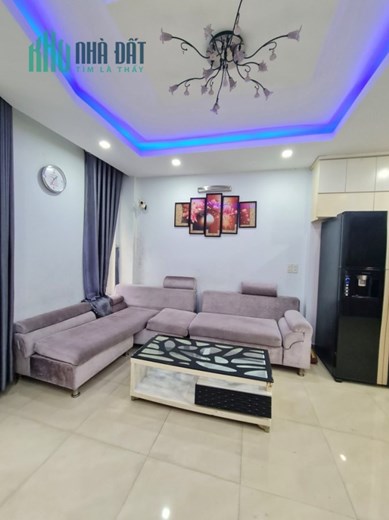 Nhà Nguyễn Văn Linh, 35m ra Mặt Tiền, 43m2, 4 tầng, 3.x tỷ
