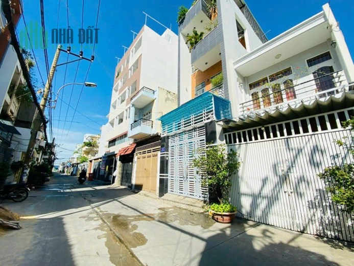 Bán nhà HẺM XE HƠI 10M THÔNG, Đường Thoại Ngọc Hầu, Quận Tân Phú, 74m2(4x18.5), 2 TẦNG