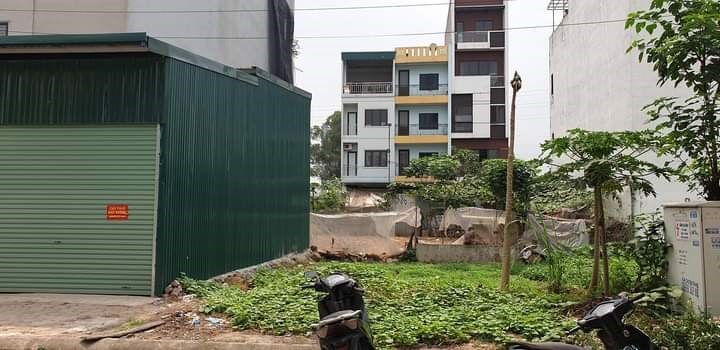 NHỈNH 1 TỶ CÓ NGAY MẢNH ĐẤT Ô TÔ  4 CHỖ CHUI TỌT VÀO NHÀ, CÁCH MẶT PHỐ 2 Ô TÔ TRÁNH 50M, NGÕ THÔNG