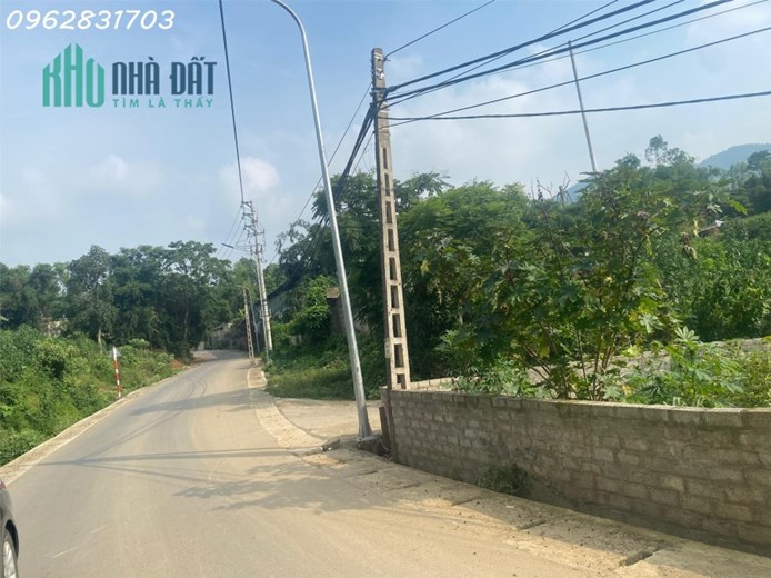 750m đất ttrucj chính tràn voi bám đường cực rộng giá cực rẻ