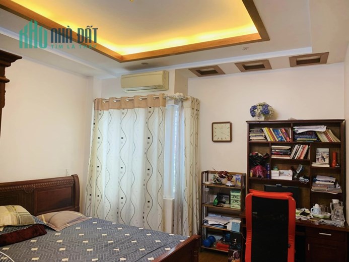 Bán nhà Gần CV Hòa Bình 60m2 – 6 tầng – Ô Tô tránh – chỉ 5.99 tỷ