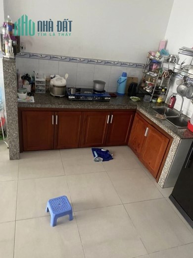 Bán nhà Hẻm xe tải, Đường 18, BHH Bình Tân, 40m2, chỉ 3.7 tỷ TL