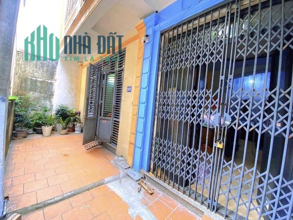 ĐI ĐÂU NỮA!!! Tiện ích gần TT Trần Bình, 44m2  Nhỉnh 5Tỷ mà 4 tầng mây