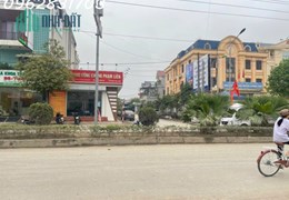 Bán 67m đất phố chợ hướng nam kinh doanh được luôn giá chỉ 2,3 tỷ