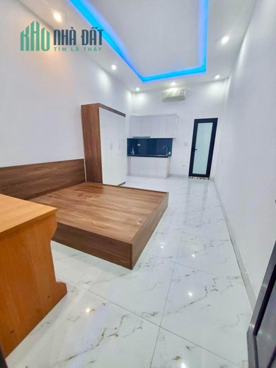 Gà đẻ trứng vàng tại Xuân Thủy. DT 700tr/năm; giá 9,9 tỷ 65m2 x6 tầng thang máy