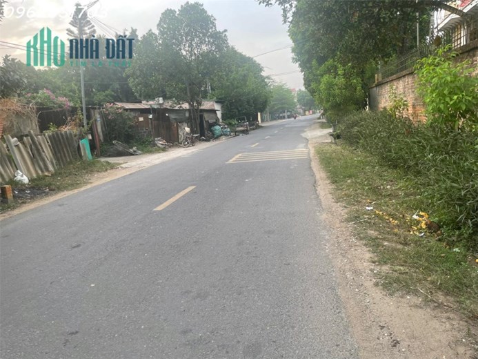 Chủ cần tiền cắt lỗ lô 300m đất thị xã Sơn tây giá chỉ 1,8 tỷ khu vực trung tâm