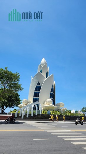 cho thuê hotel 3* nha trang trang. 14 tầng 57 phòng. giá 160 tr/ tháng