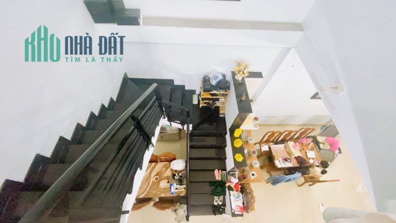 Chủ ngộp hạ chào 1.1 tỷ bán gấp nhà 160/ Bùi Đình Túy, 66m2, hxh thông