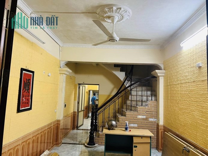 Chính chủ bán căn nhà ngõ  Lê Lợi quận Hà Đông 62 m2 nhà  3 tầng  giá chào 5 tỷ