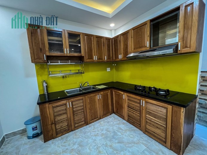 Nhà bán Thống Nhất 5,6 x 11m cách mặt tiền 20m Giá nhỉnh 4 tỷ
