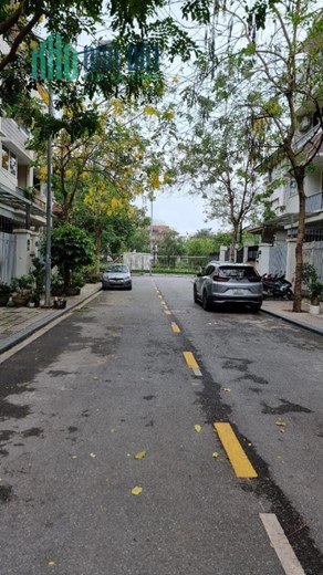 Bán gấp nhà liền kề  KĐT An Hưng vỉa hè oto tránh 85m2 nhà  4 tầng  giá 13 Tỷ