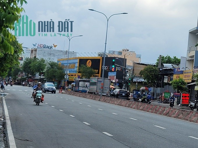 Bán nhà mặt tiền đường KD Lê Trọng Tấn, Sơn Kỳ, Tân Phú, 173m2, 2 tầng, chỉ 95tr/m2.