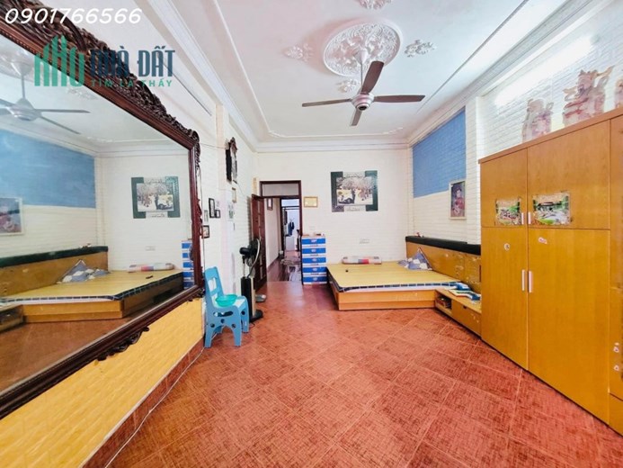 Bán Nhà Ô Tô đậu Quận Hoàng Mai, phố Định Công Thượng 85m x 4T, Giá 6 tỷ.