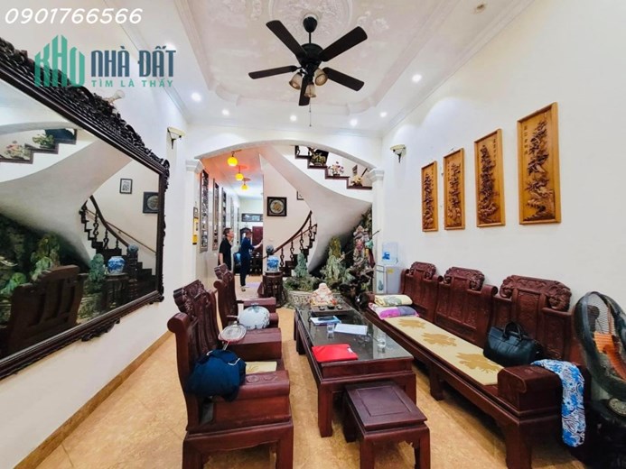 Bán Nhà Ô Tô đậu Quận Hoàng Mai, phố Định Công Thượng 85m x 4T, Giá 6 tỷ.