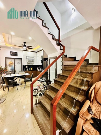 Bán Nhà Phân Lô Phố Trương Định, Quận Hoàng Mai, 60m x 5T, Giá 6.5 tỷ.