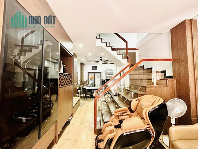 Bán Nhà Phân Lô Phố Trương Định, Quận Hoàng Mai, 60m x 5T, Giá 6.5 tỷ.