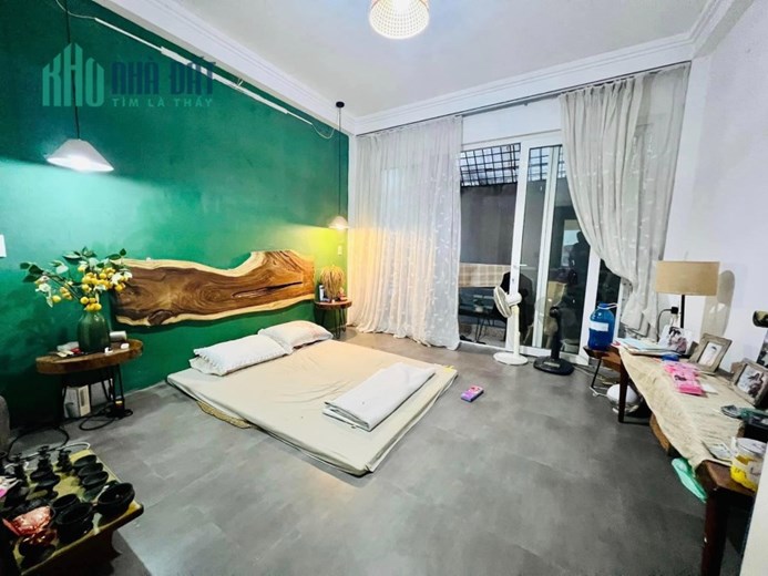 Chỉ 4 Tỷ, Nhà phân Lô Phố Minh Khai, 50m x 5 tầng.
