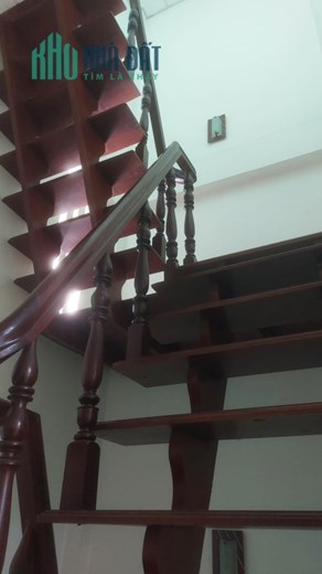 Bán nhà HXH Lương Văn Can Q8 , 67 m2 , 3 lầu 
giá chỉ 5,3 tỷ