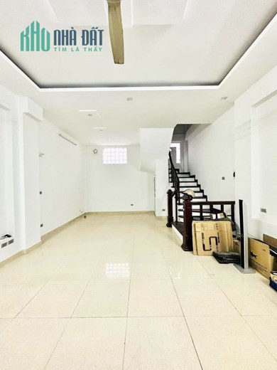 Bán gấp nhà Cầu Giấy Quan Hoa - 50m²; mt 5m x 5 tầng đẹp - gần phố - chỉ 5,99 tỷ.