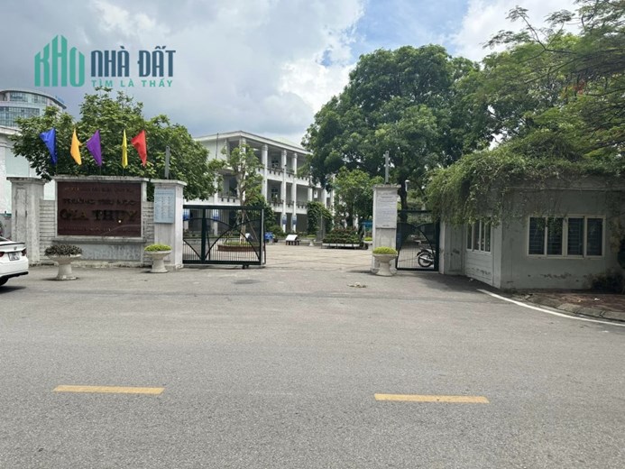BÁN NHÀ NGÕ 558 NGUYỄN VĂN CỪ, PHÂN LÔ 56M, MT 5.2M, Ô TÔ, 7 TỶ HƠN