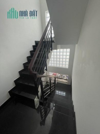 CHO THUÊ nhà nguyên căn 3 tầng HXH Tôn Thất Hiệp Quận 11 3PN 3WC – Giá thuê 17 triệu/tháng gần vòng