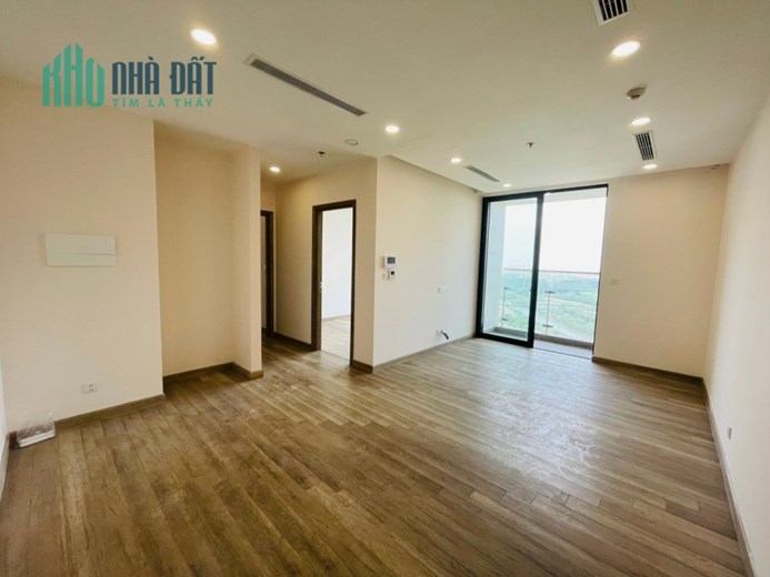 Chuyển nhượng GẤP căn 63m2 (2PN) giá thấp hơn HĐMB 400tr. Lh:0328920737  0925882555