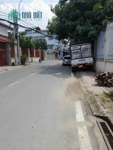 Cần bán gấp nhà cấp 4, Mặt tiền đường 904, Hiệp Phú, Quận 9, TP Thủ Đức
